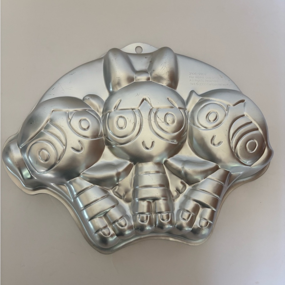Cartoon Network Powder Puff Girls Cake Pan
